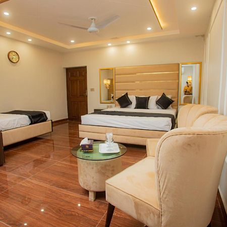 Hotel White Season Gulberg Lahore Buitenkant foto