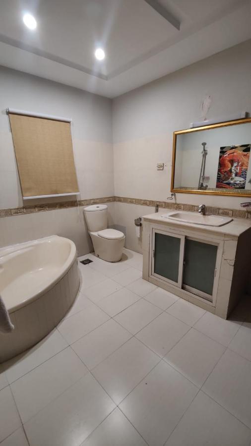 Hotel White Season Gulberg Lahore Buitenkant foto