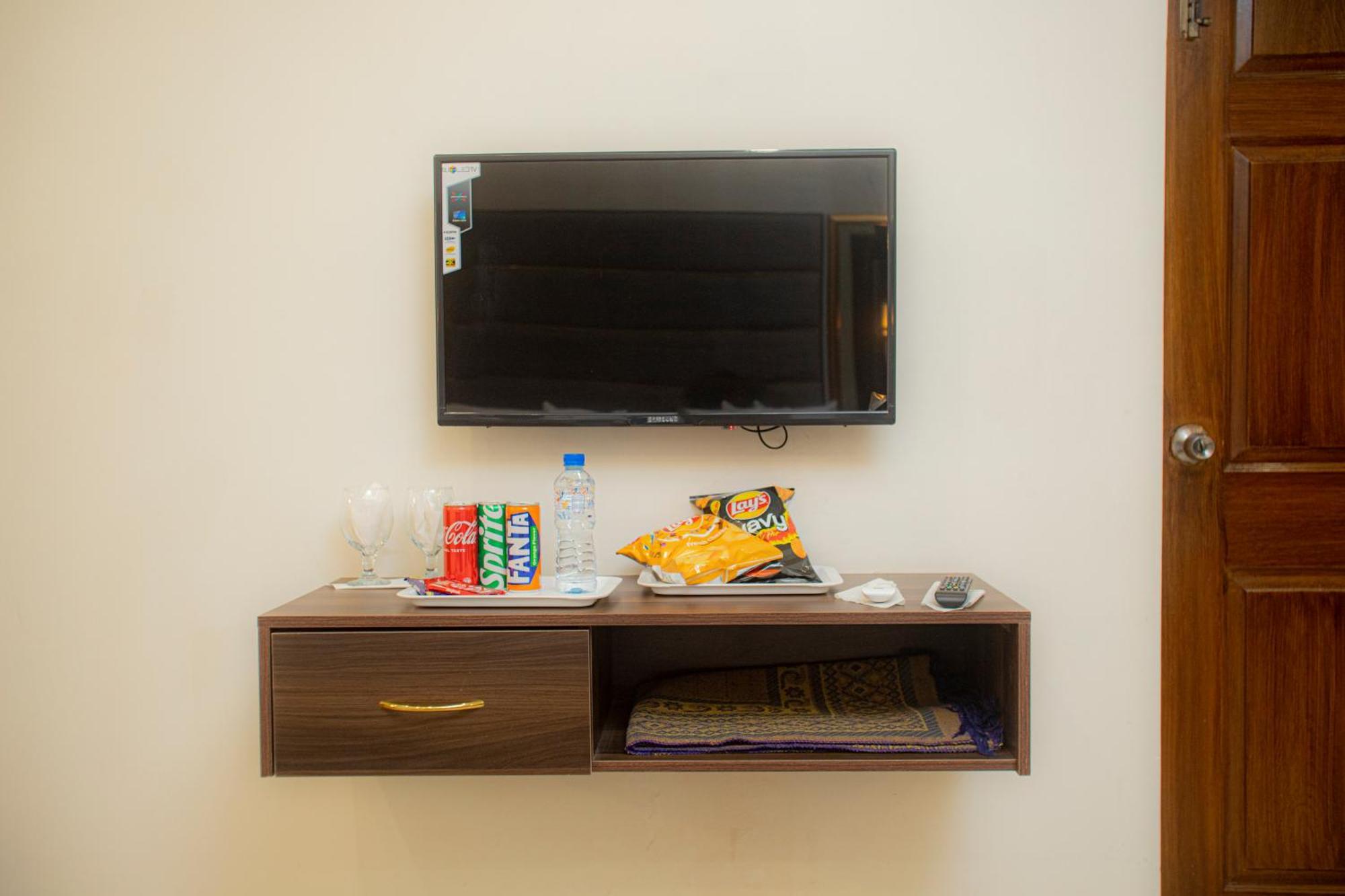 Hotel White Season Gulberg Lahore Buitenkant foto